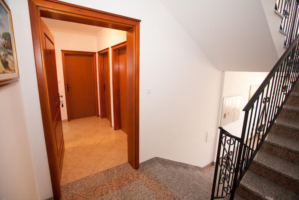 Apartments Bogovic マリンスカ エクステリア 写真